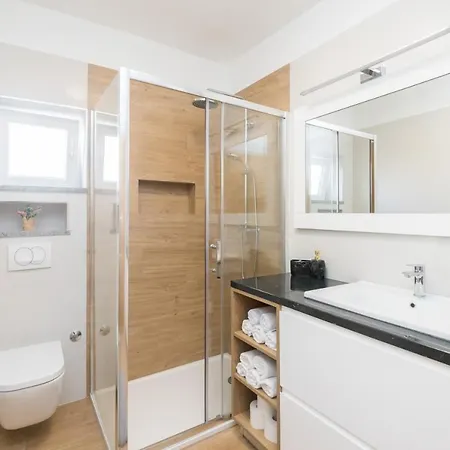 Holiday House With A Parking Space - 21361 Zadar